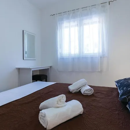 One-bedroom With Sea View 06 Daire Klek