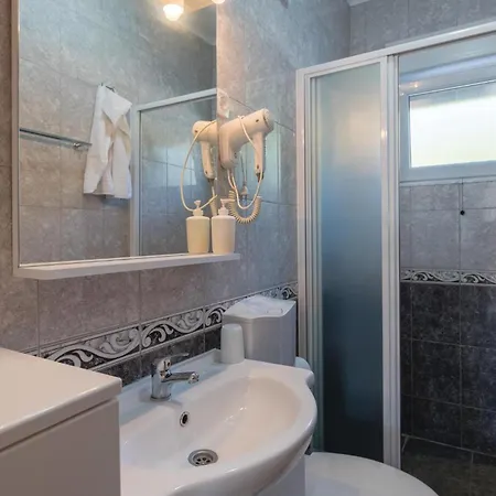 One-bedroom With Sea View 06 Апартаменты Клек