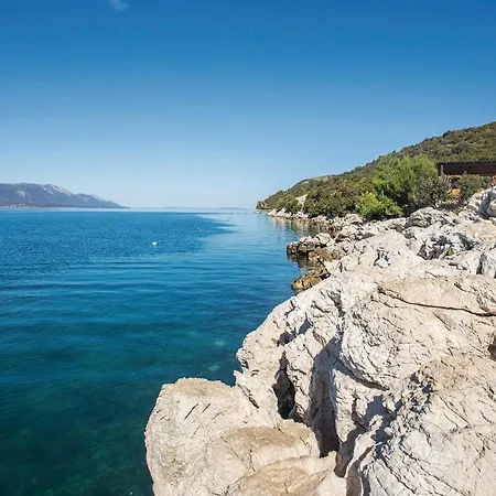 One-bedroom With Sea View 06 * Клек
