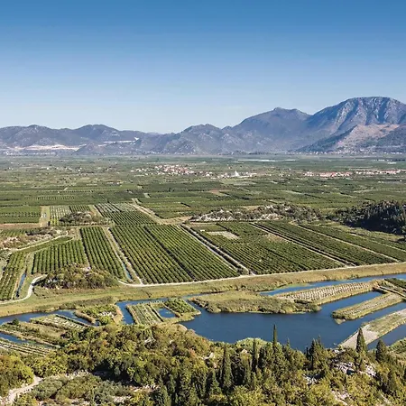 Daire One-bedroom With Sea View 06 Klek