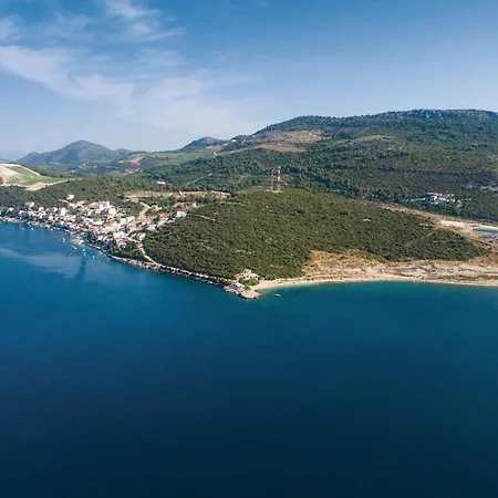 Nice Apartment In Klek With House Sea View Klek